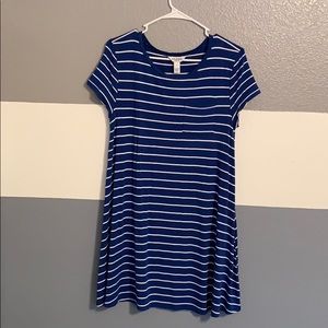 Women’s dress